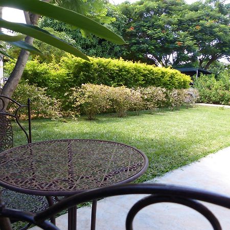 Ancha'S Oasis Hotel Maputo Kültér fotó